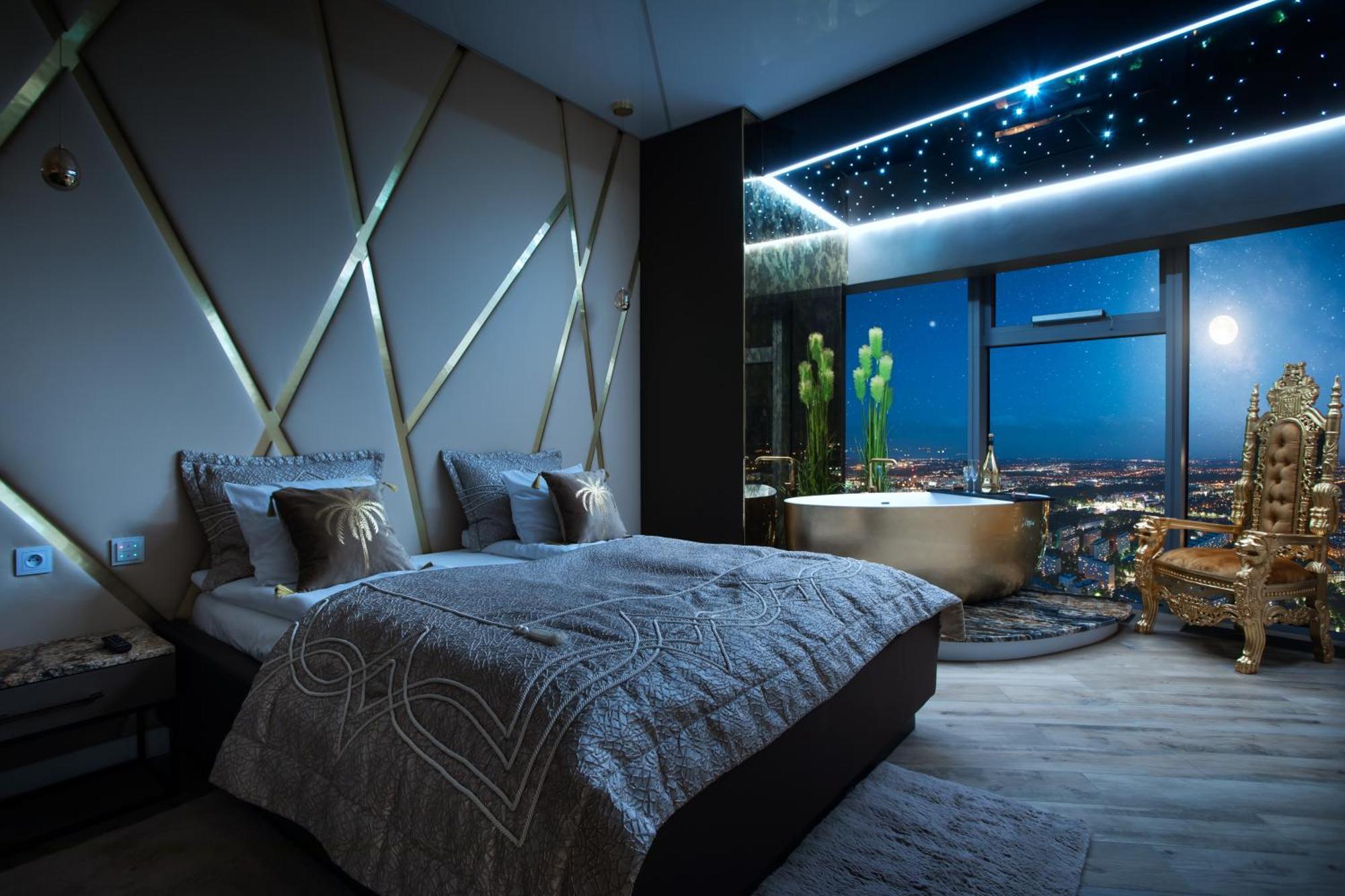 30th+ Floor In Sky Tower Apartment Wroclaw